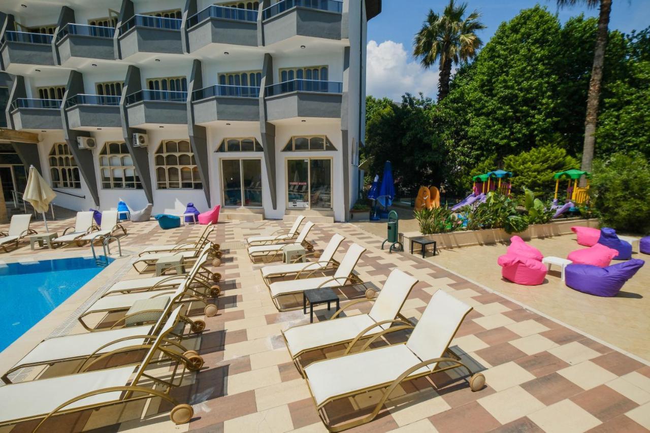 ホテル Club Selen イチュメレール エクステリア 写真